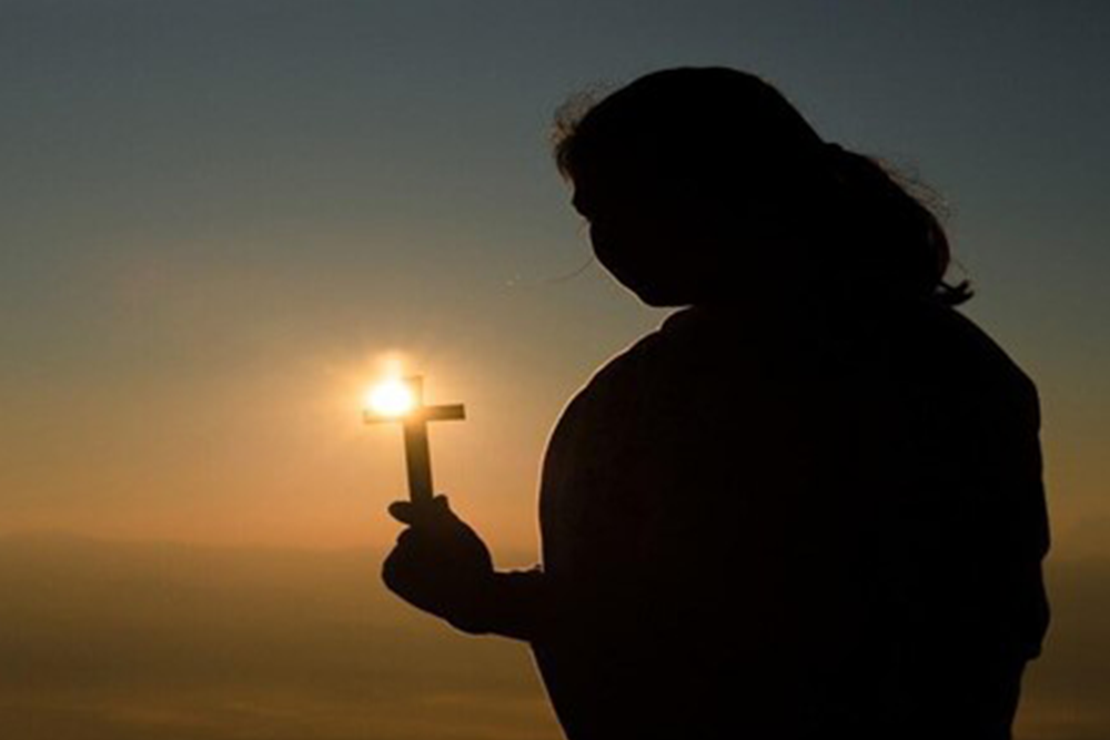 Testimonies of Hope: Stories of Lives Changed Through a 24-Hour Prayer Line.