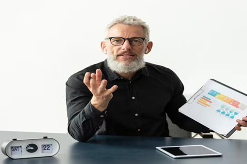 Veteran-Owned Credibility: Why SDVOSB Matters in Retiree Health Marketing